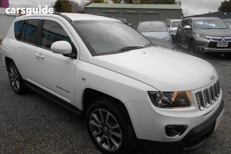 White 2013 Jeep Compass Wagon Limited (4X4)