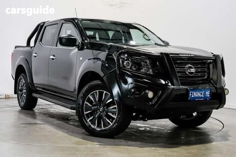 Black 2020 Nissan Navara Dual Cab Pick-up St (4X2)