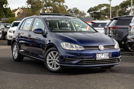 Blue 2017 Volkswagen Golf Hatchback 110 Tsi
