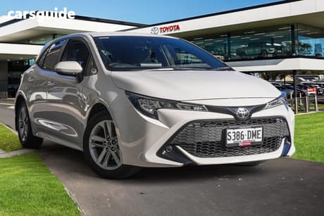 White 2019 Toyota Corolla Hatchback Ascent Sport