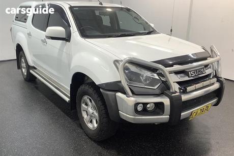 White 2019 Isuzu D-MAX Crew Cab Utility Ls-M (4X4)