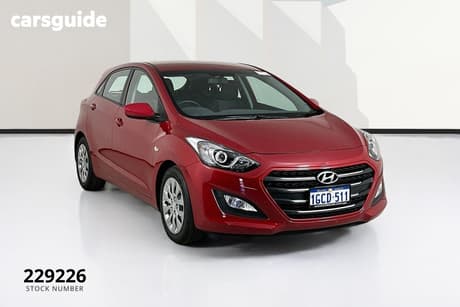 Red 2016 Hyundai I30 Hatchback Active 1.6 Crdi