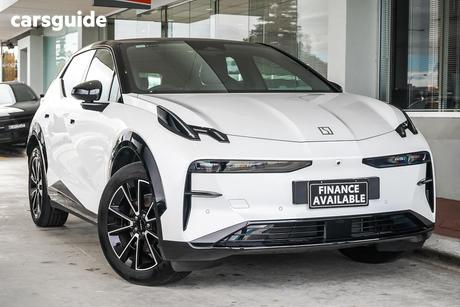 White 2024 Zeekr X Wagon (Rwd)