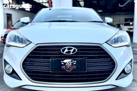 White 2016 Hyundai Veloster Coupe Sr Turbo Blue Interior