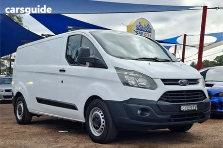 White 2015 Ford Transit Custom Van 330L (Lwb)