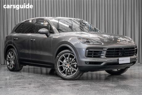 Grey 2020 Porsche Cayenne Wagon