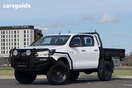 White 2017 Toyota Hilux Dual Cab Utility Sr5 (4X4)