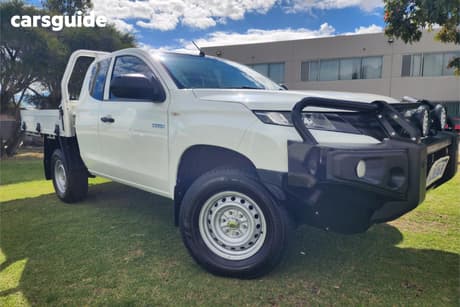 White 2021 Mitsubishi Triton Club Cab Chassis Glx (4X4)