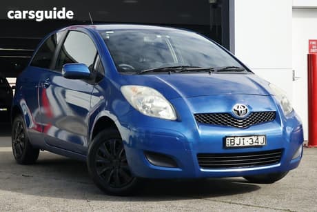 Blue 2008 Toyota Yaris Hatchback Yr