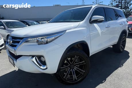 White 2016 Toyota Fortuner Wagon Crusade
