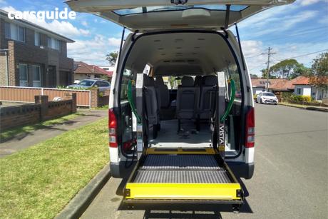 White 2008 Toyota HiAce Bus Commuter