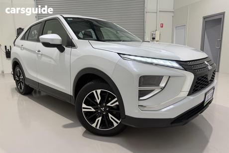 White 2022 Mitsubishi Eclipse Cross Wagon Es (2Wd)