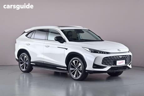 White 2025 MG Hs Super Hybrid Wagon Essence