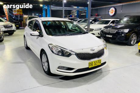 White 2014 Kia Cerato Hatchback Si