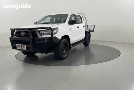White 2021 Toyota Hilux Double Cab Chassis Sr (4X4)