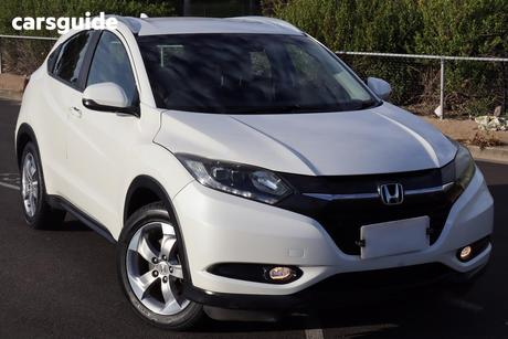 White 2015 Honda HR-V Wagon Vti-S