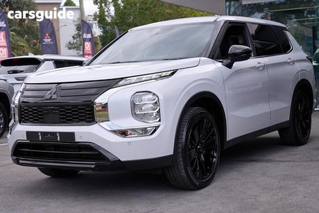 White 2026 Mitsubishi Outlander Wagon Black Edition 7 Seat (2Wd)