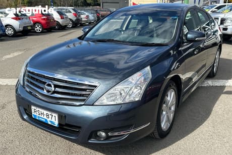 Blue 2011 Nissan Maxima Sedan 350 St-S