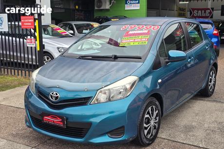 Green 2012 Toyota Yaris Hatchback Yr