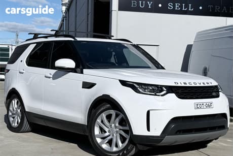 White 2017 Land Rover Discovery Wagon Td6 Se