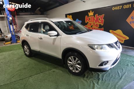 White 2014 Nissan X-Trail Wagon St-L (4X4)