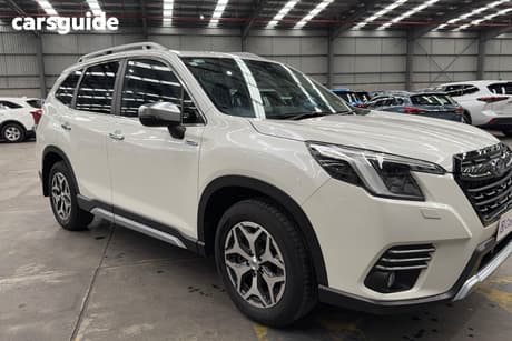 White 2022 Subaru Forester Wagon Hybrid L (Awd)