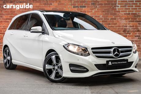 White 2016 Mercedes-Benz B180 Hatchback