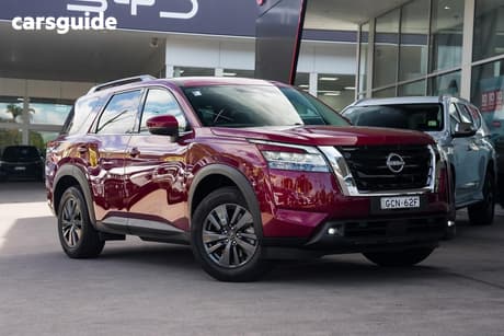 Red 2024 Nissan Pathfinder Wagon St-L (2Wd)