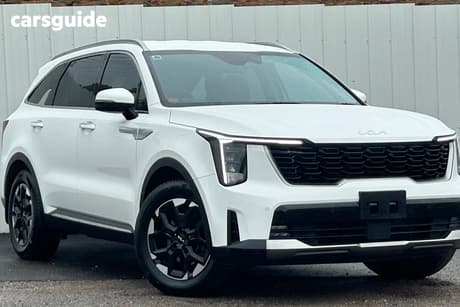 White 2024 Kia Sorento Wagon Sport 7 Seat