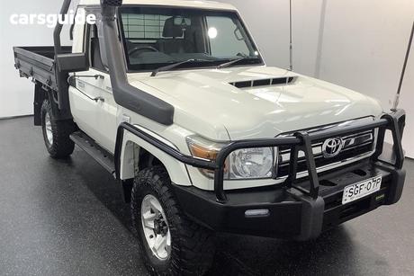 White 2018 Toyota Landcruiser Cab Chassis Gxl (4X4)