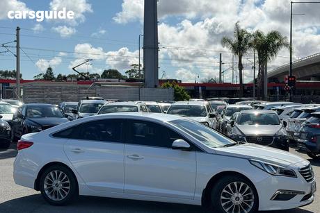 White 2016 Hyundai Sonata Sedan Active