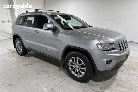 Silver 2014 Jeep Grand Cherokee Wagon Laredo (4X4)