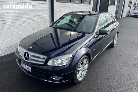 Blue 2009 Mercedes-Benz C220 Sedan Cdi Avantgarde
