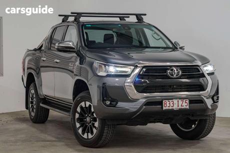 2023 Toyota Hilux Sr5 (4X4)