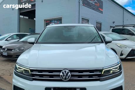 White 2019 Volkswagen Tiguan Wagon 132 Tsi Comfortline