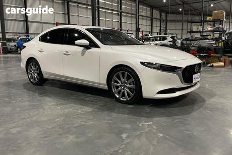 White 2019 Mazda 3 Sedan G25 Astina
