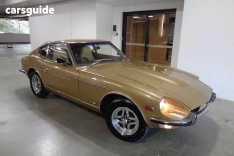 Bronze 1975 Datsun 260Z Coupe R