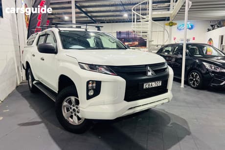 White 2019 Mitsubishi Triton Double Cab Pick Up Glx Plus (4X4)