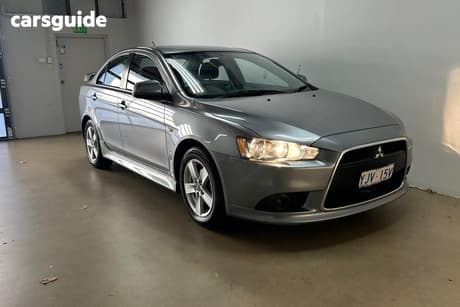 Grey 2013 Mitsubishi Lancer Sedan Es