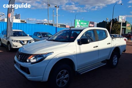 White 2017 Mitsubishi Triton Ute Tray GLX PLUS (4X4) MQ MY18