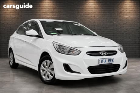 White 2016 Hyundai Accent Sedan Active