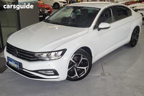 White 2022 Volkswagen Passat Sedan 140Tsi Business