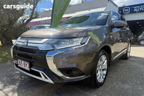 Brown 2021 Mitsubishi Outlander Wagon Es 7 Seat (Awd)