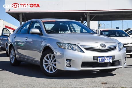 Silver 2010 Toyota Camry Sedan Hybrid
