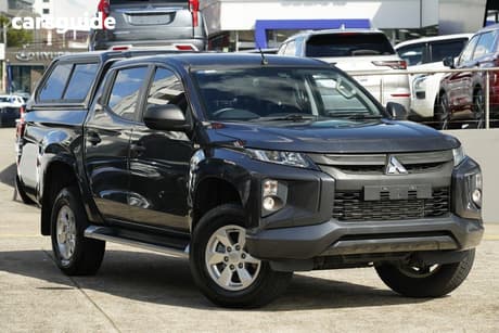Grey 2019 Mitsubishi Triton Double Cab Pick Up Glx Plus (4X4)