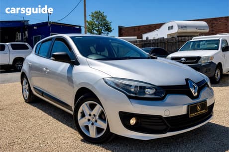 Grey 2015 Renault Megane Hatchback Authentique