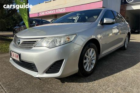 Silver 2014 Toyota Camry Sedan Altise