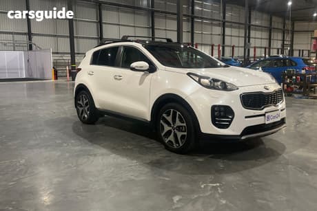 White 2017 Kia Sportage Wagon Gt-Line (Awd)