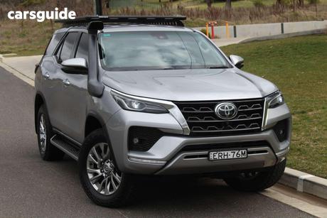 Silver 2021 Toyota Fortuner Wagon Crusade