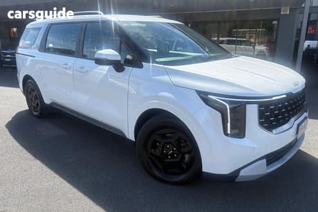 White 2025 Kia Carnival Wagon S